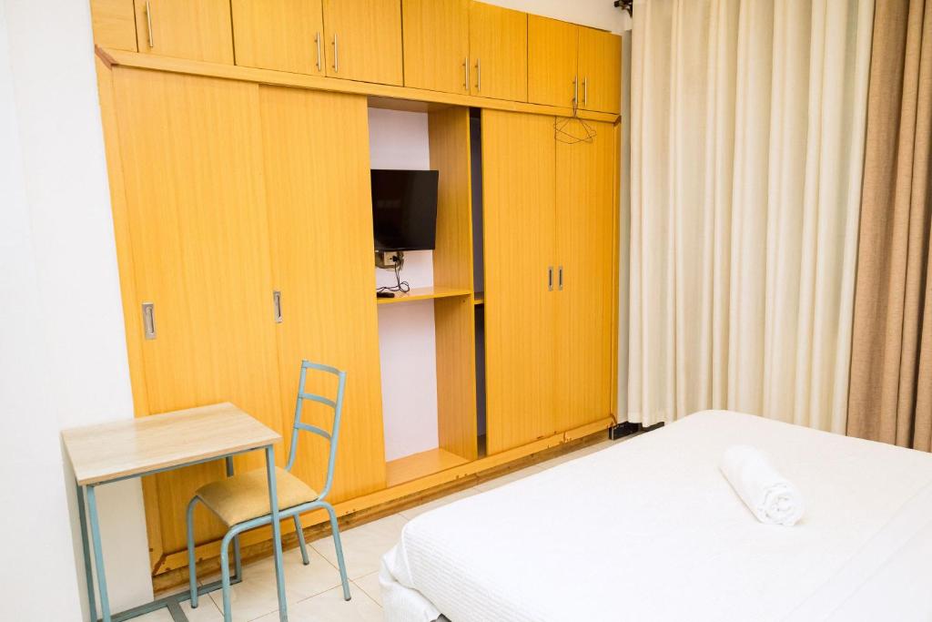 Standard Room at Poolside View Guest House